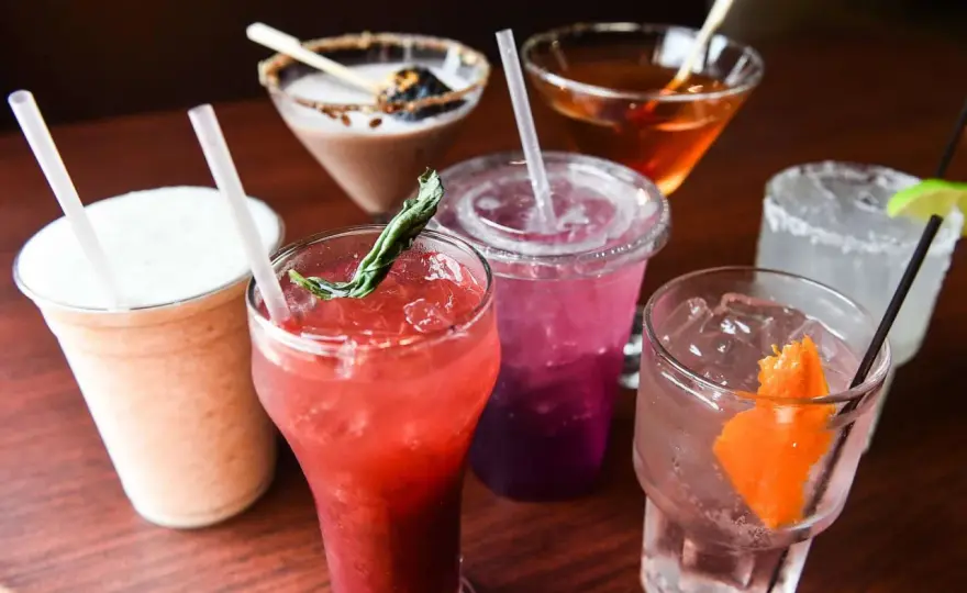 Ist Wodka glutenfrei? Was bei Weizen, Aromen und Cocktails zählt
