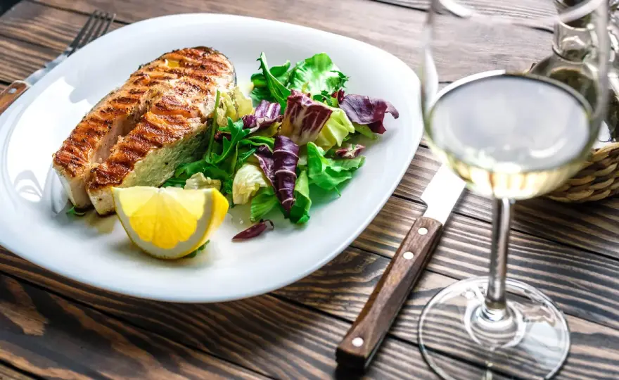 Wie schmeckt Riesling? Aromen, Süße und passende Speisen
