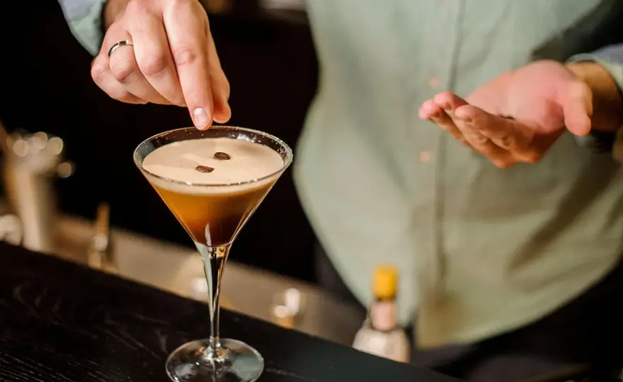 Kaffee-Cocktails zuhause mixen - Espresso Martini & Co.
